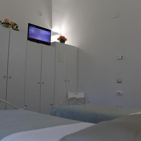 Il Cortile Segreto - Con Parcheggio Privato Apartment Lecce Exterior photo